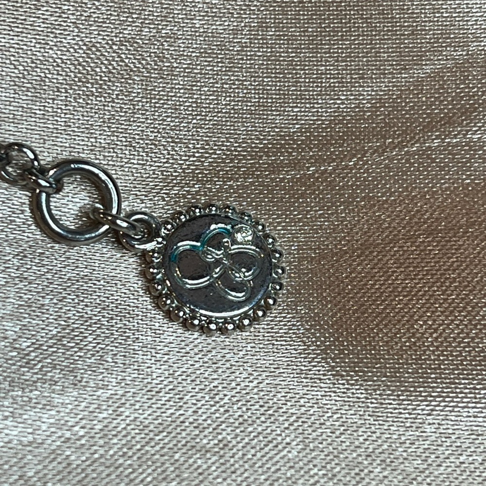 Jessica Simpson silver, faux pearl and rhinestone bracelet - Picture 5 of 5